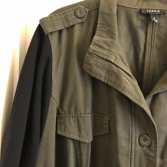 🚫SOLD Torrid Mixed Fabric Olive Anorak Jacket - Picture 6 of 9